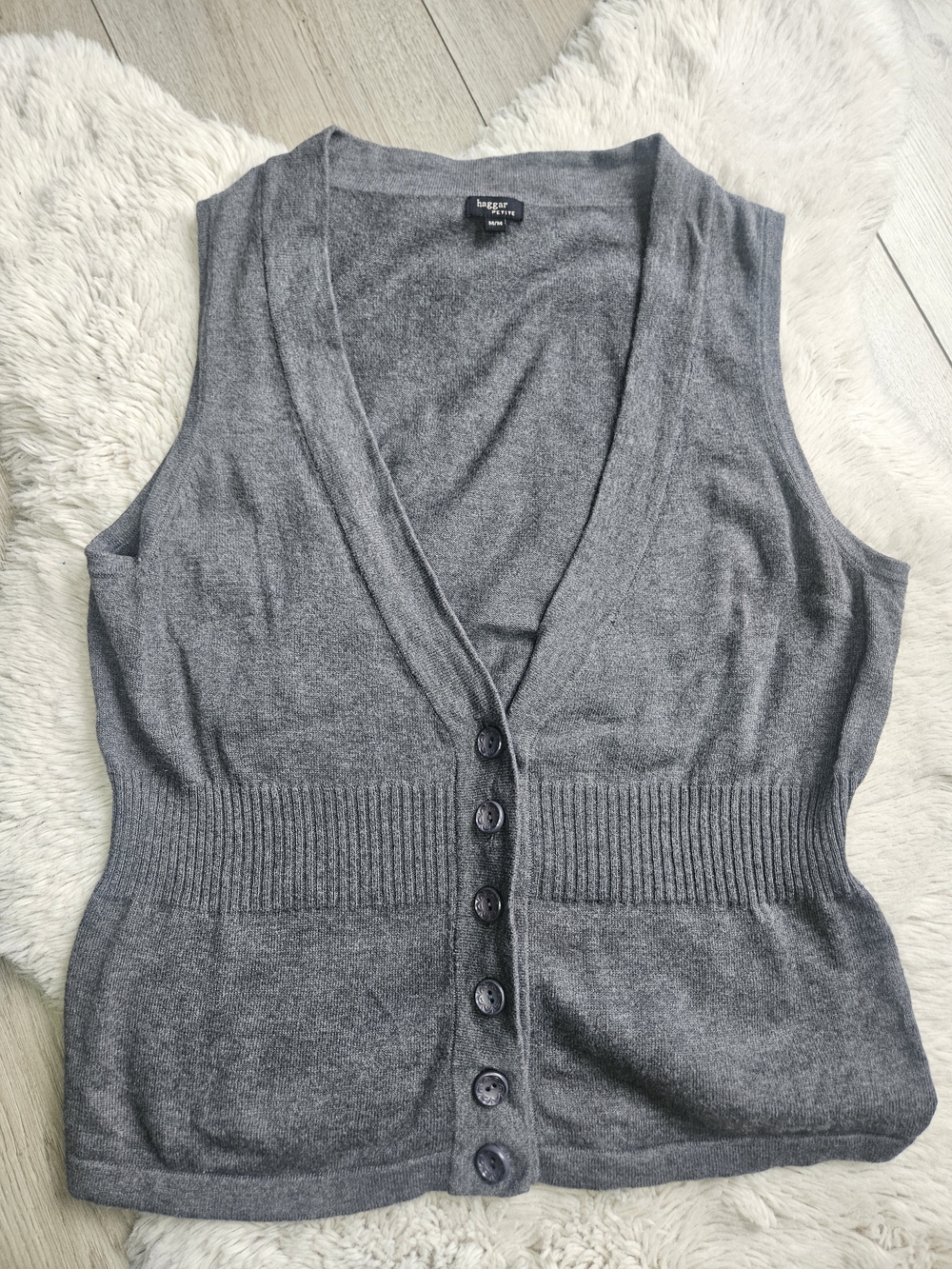 Haggar Active Men’s Gray Button-Front Knit Sweater Vest V-Neck Sleeveless Card🔥